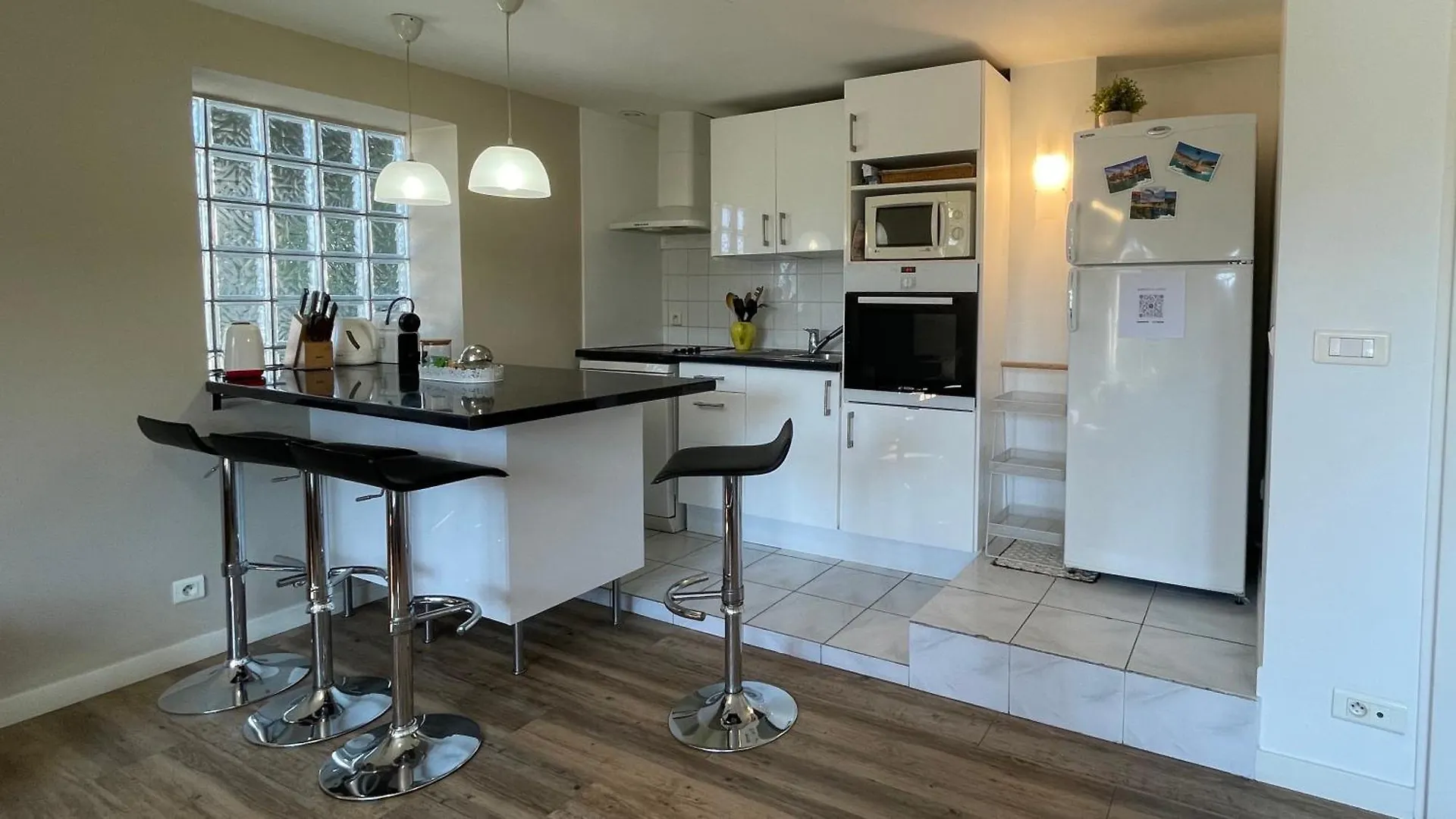 Apartment Large Private Garden, Quiet 2-Bedroom Apartment, Air Conditioning, Wifi, Parking Cassis France