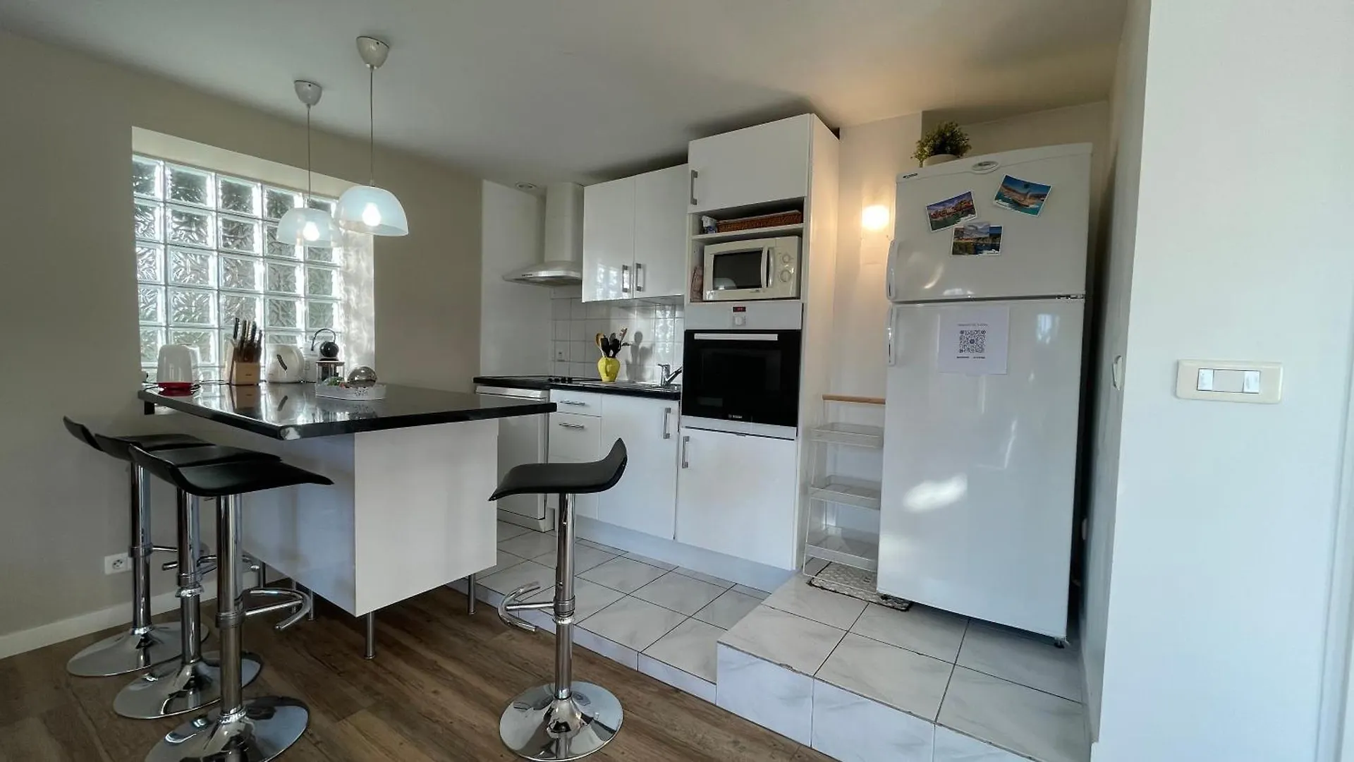 Apartment Large Private Garden, Quiet 2-Bedroom Apartment, Air Conditioning, Wifi, Parking Cassis